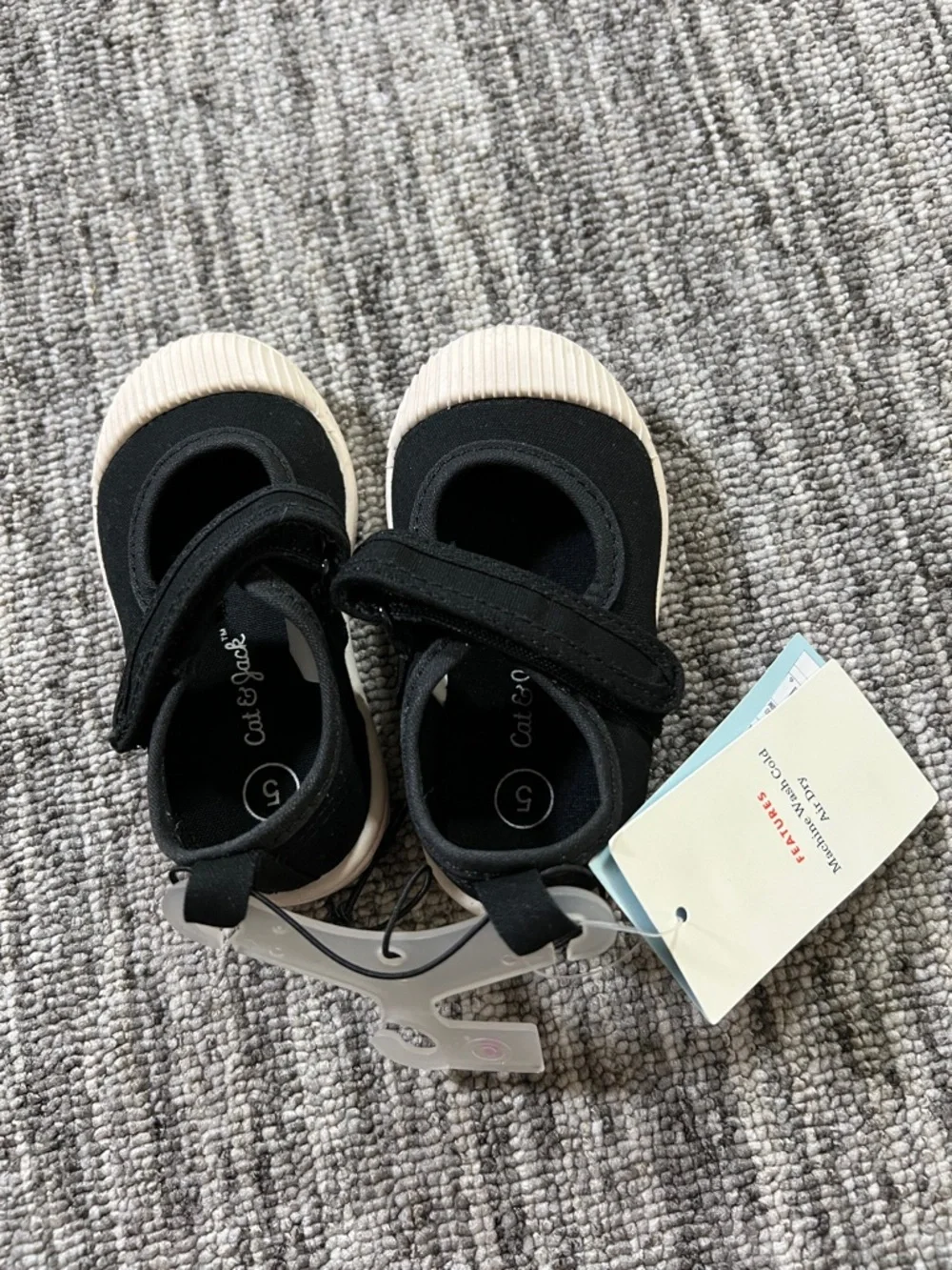 Cat & Jack Toddler Marina Hook and Loop Closure Mary Jane Sneakers Size 5